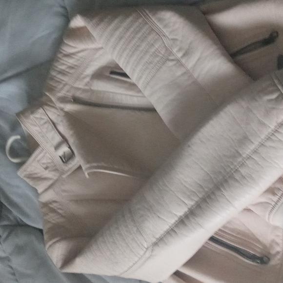 Jacket - Picture 3 of 7